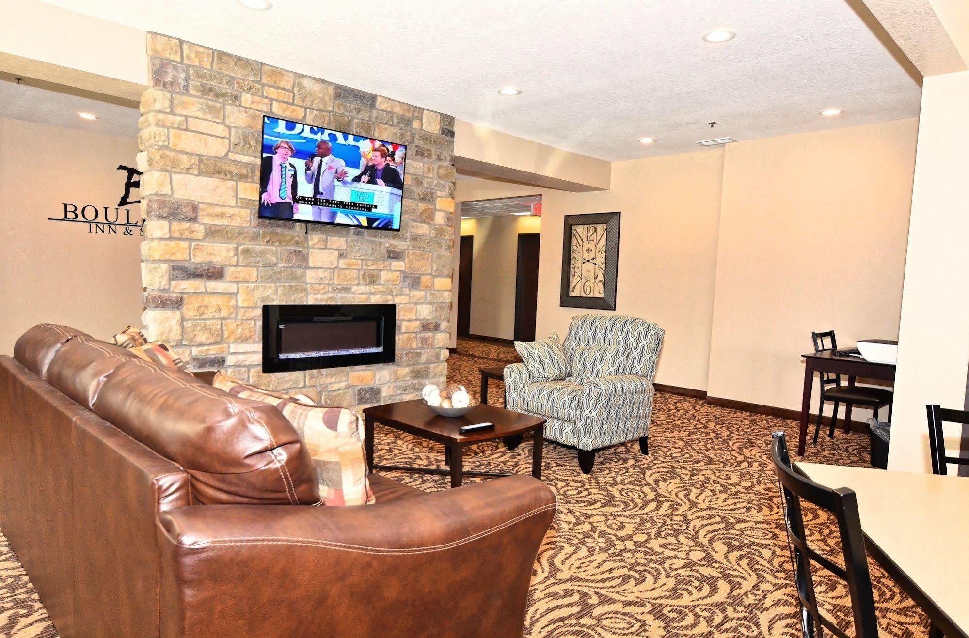 Cobblestone Inn & Suites - Clarion Exterior foto