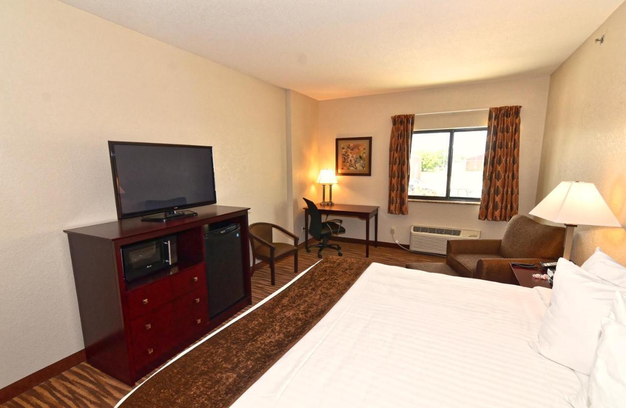 Cobblestone Inn & Suites - Clarion Exterior foto