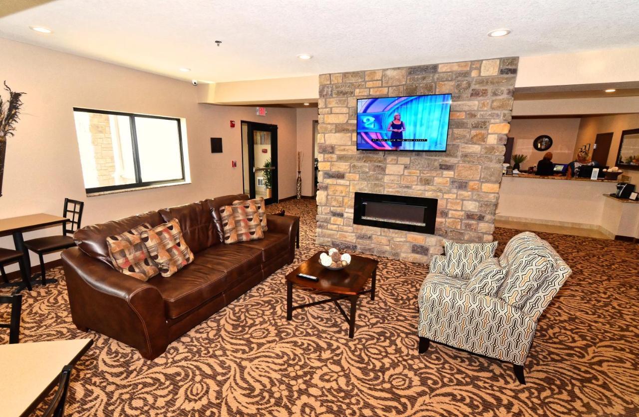 Cobblestone Inn & Suites - Clarion Exterior foto