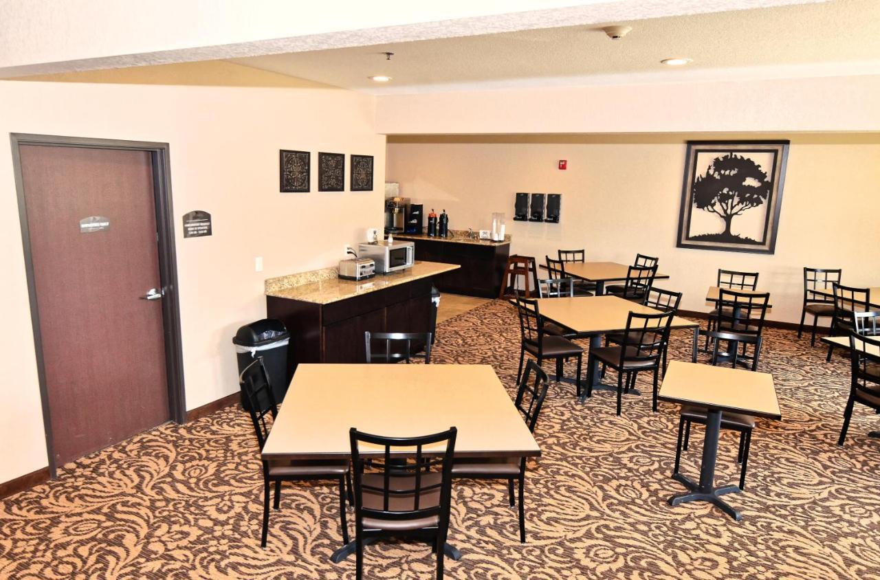 Cobblestone Inn & Suites - Clarion Exterior foto