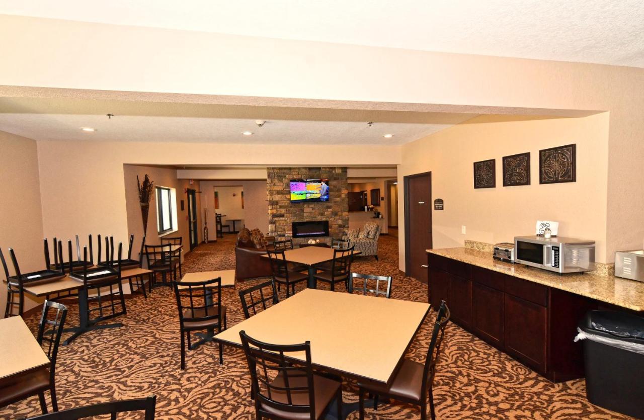 Cobblestone Inn & Suites - Clarion Exterior foto